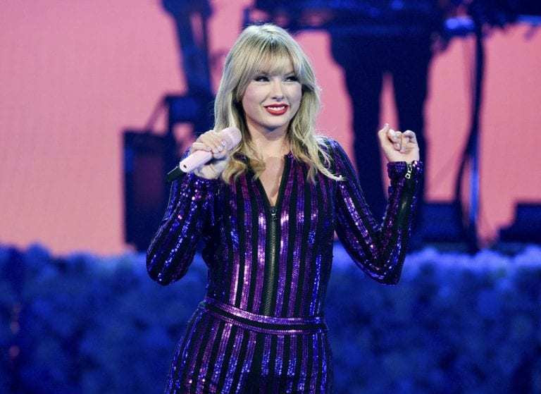 Taylor Swift 2019 Artist of the Decade