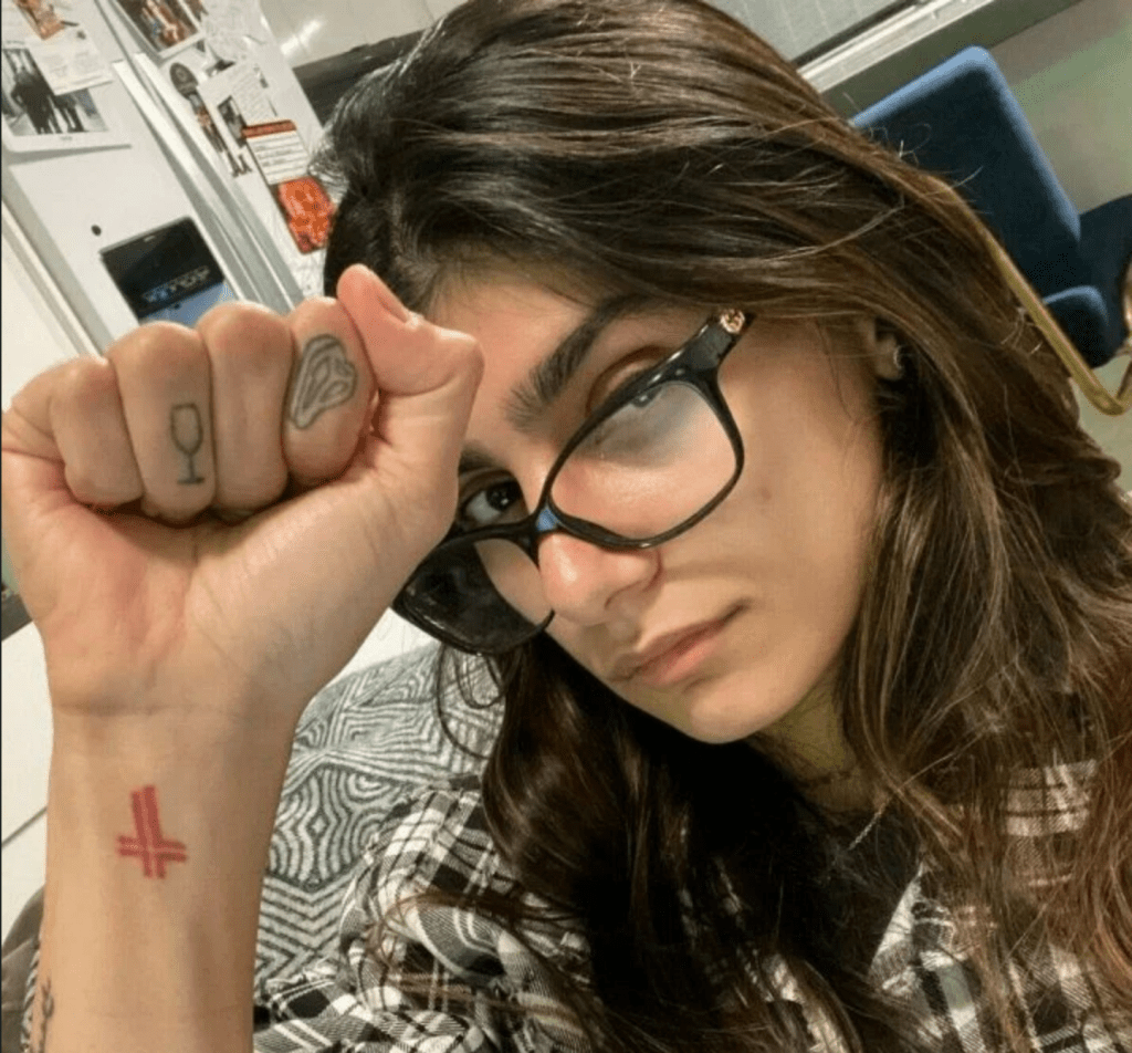 weeknd mia khalifa lebanon