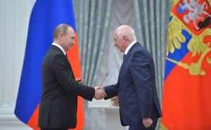 Putin stepping down
