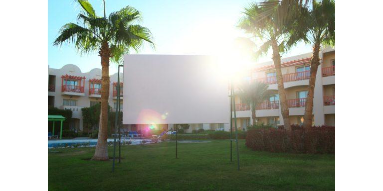 outdoor projection screen 2021