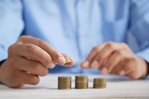 how much do startup ceos pay themselves