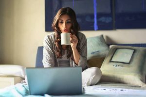 how-to-keep-that-divide-between-your-business-and-personal-life
