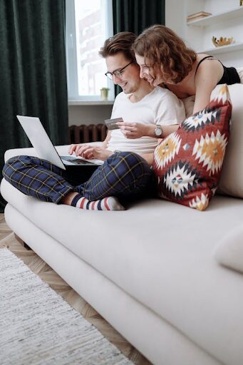 4-ways-to-improve-your-customer’s-online-shopping-experience