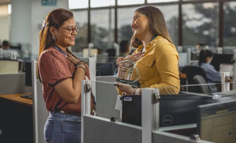 Strategies to integrate AI into business communications