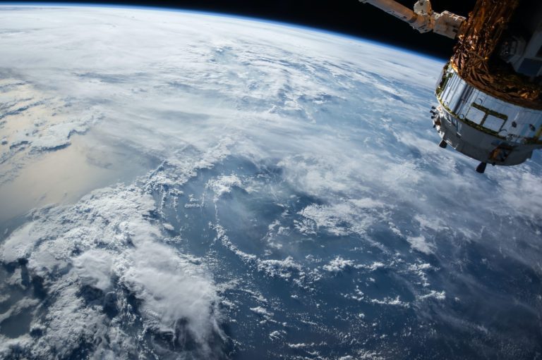 Blue Origin wins NASA contract