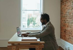 calling-all-digital-nomads:-canada’s-innovative-remote-work-program-beckons