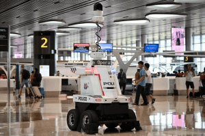 Robots support police