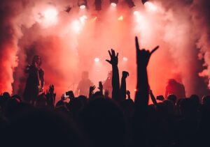 empowering-artists:-pop-up-concert-company-offers-bands-a-stage-and-70%-profit-share
