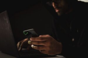taking-action:-apple-cracks-down-on-predatory-lending-apps-in-india-after-investigation
