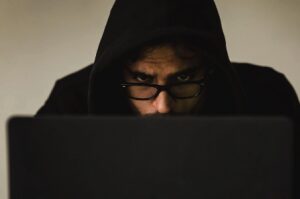 security-alert:-china-linked-hackers-successfully-breach-government-email-accounts,-says-microsoft