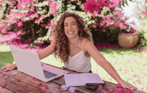 pioneer-of-the-15-hour-work-week-vikki-louise,-announces-her-signature-program,-time-hackers-for-corporate-companies-and-organizations-|-hexa-pr-wire