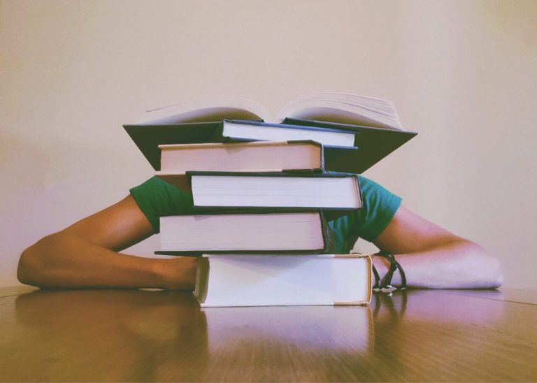 hack-the-fafsa:-how-fintech-can-streamline-your-financial-aid-application?