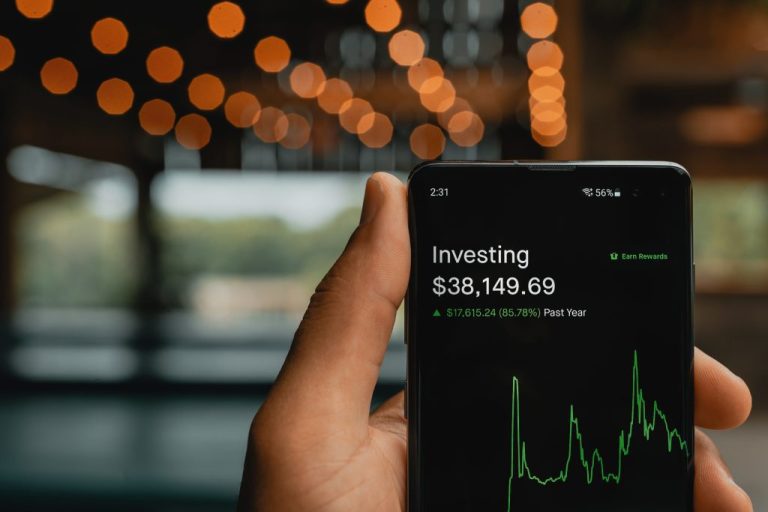 a-close-look-at-performance-and-investor-sentiment