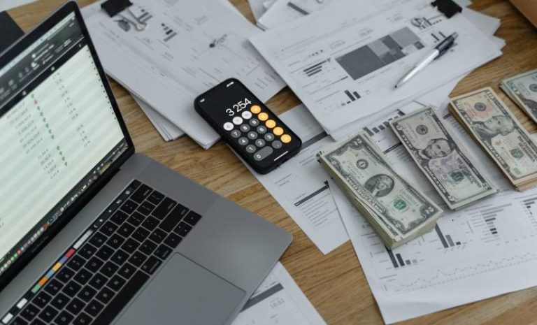 Envie envelope challenge budgeting and financial literacy