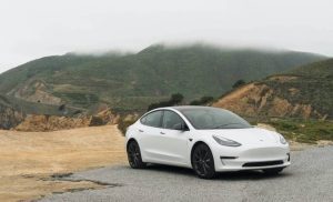 Tesla settles shareholder lawsuit