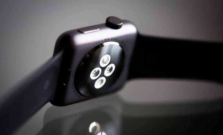 Smartwatch sees it coming