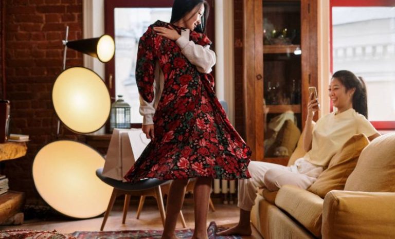 how-live-shopping-is-empowering-d2c-&-e-commerce-brands-in-germany