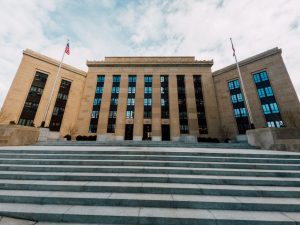 economic-heavyweight-battle:-jerome-powell-vs.-joe-biden