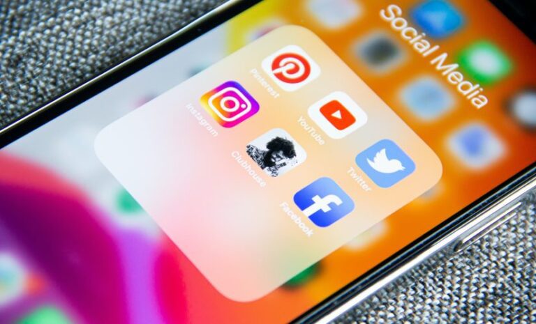 the-future-of-social-media:-selling-on-social-media-platforms
