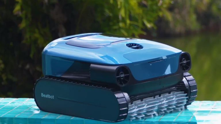Beatbot Takes Pool Cleaning to the Next Level with AquaSense