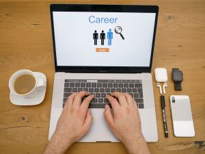 Standing Out in the New Era of Job Searching