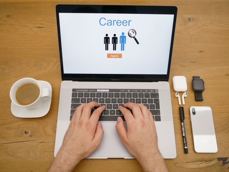 Standing Out in the New Era of Job Searching