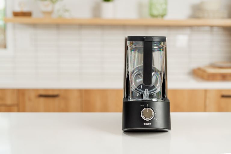 Unleash Culinary Mastery: TIGER EDGE Blender Officially Launches in the U.S.