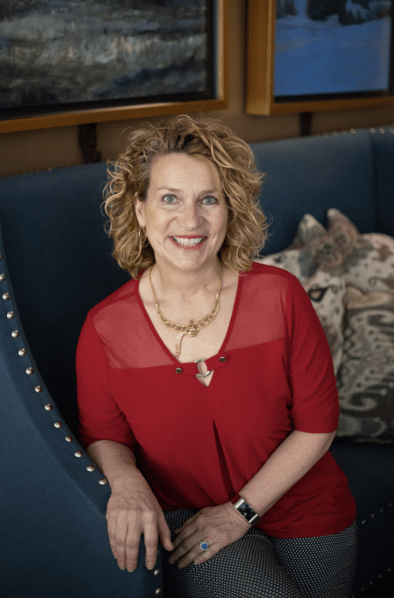 Suzanne Damon