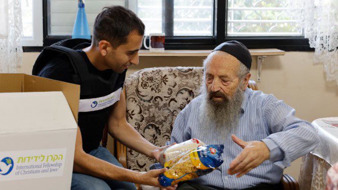 Yael Eckstein: Salary and Economic Challenges Amid War Inspire IFCJ to Offer a Lifeline to Struggling Israelis