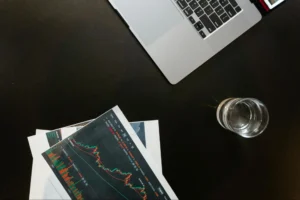 6 Business Leaders Reveal their Fintech Cost-Saving Strategies