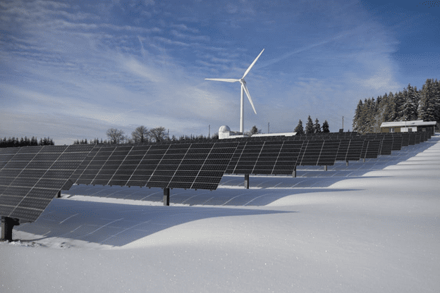 Navigating the Shift: How Startups Can Thrive With Renewable Energy Plans