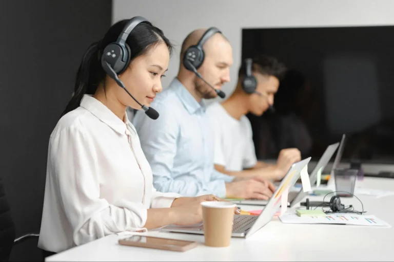 Enhancing Customer Support With Helpdesk Apps: Insights from Support Leaders