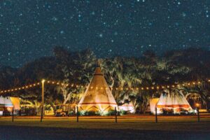 The Rise of VacPacs: Exploring the Hidden Market of Affordable Luxury Travel