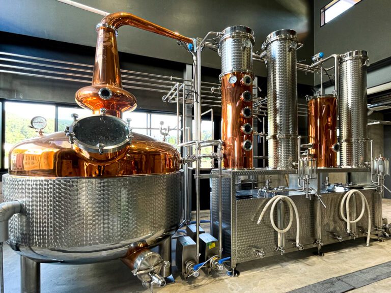from-shogun’s-world-to-a-new-spirit:-kanazawa’s-gin-awakens